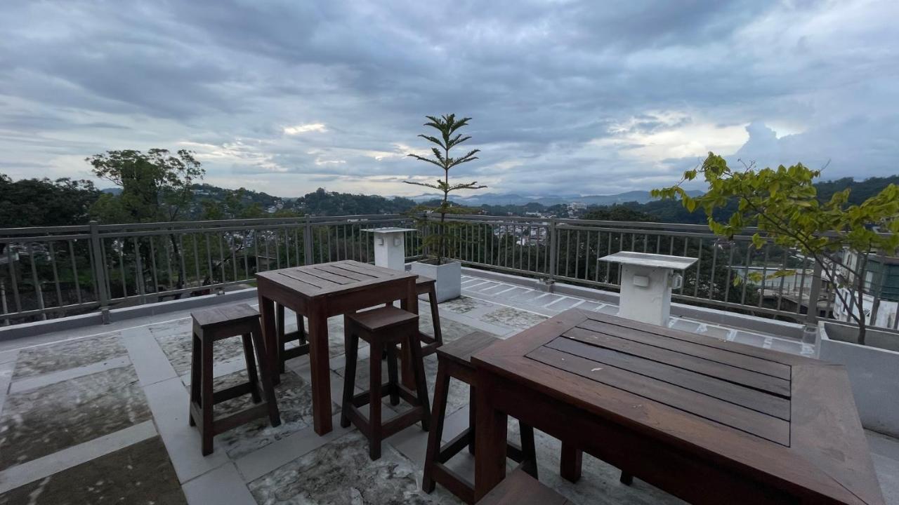 Sun Dove Suite Kandy Luaran gambar